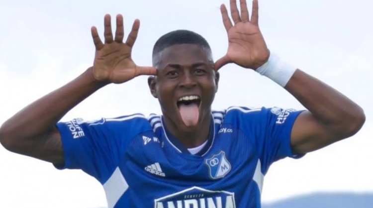 多一球, Neyse, 鲁塞罗