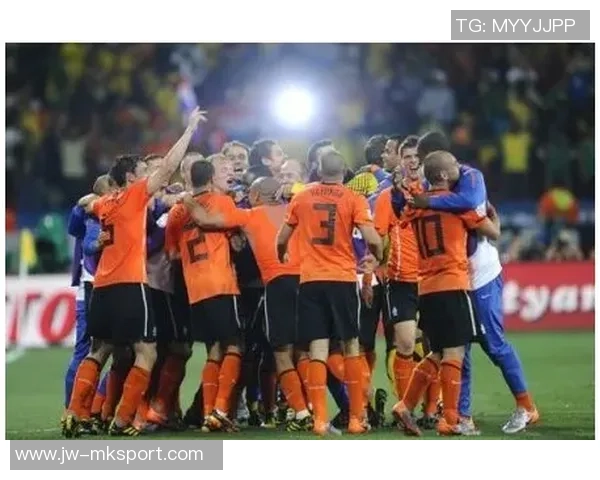 荷甲杯精彩对决前进之鹰迎战乌得勒支全力争胜